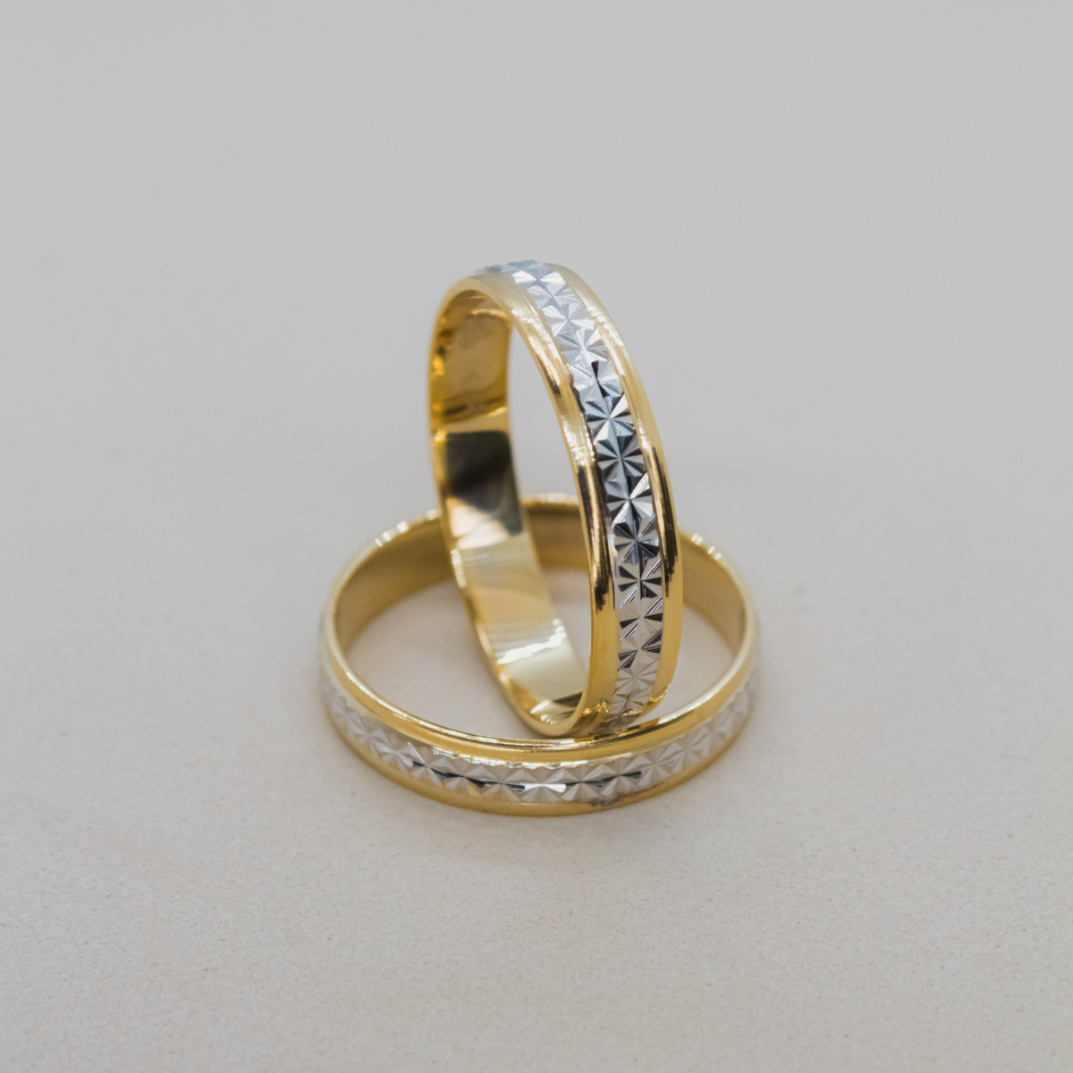 Alianza facetada 4mm (60702)