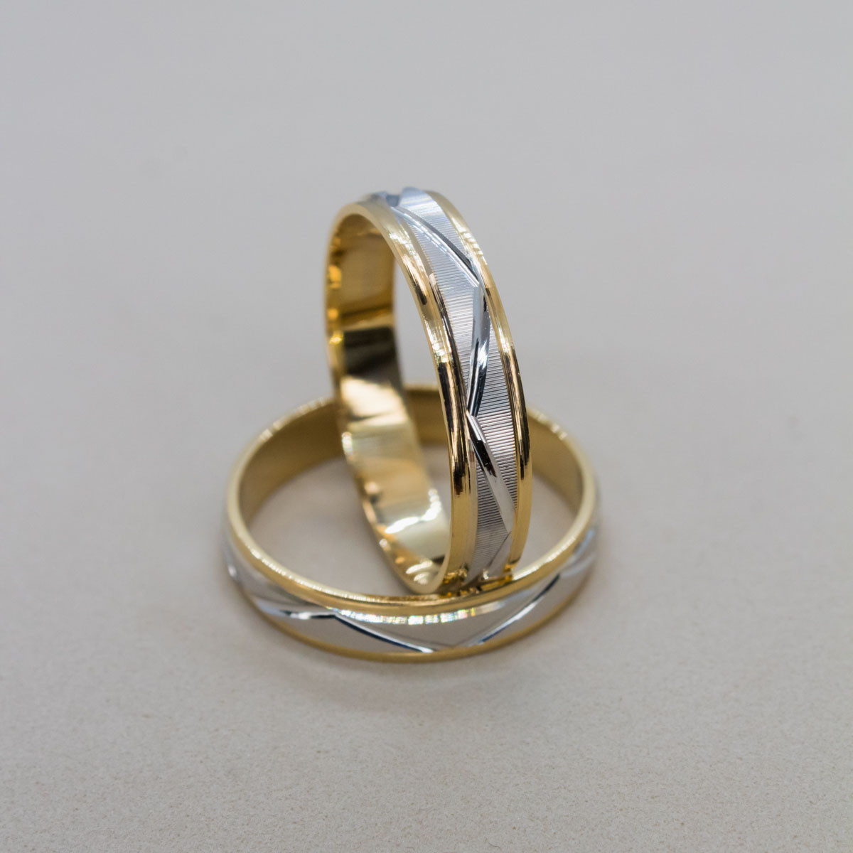 Alianza facetada 4 mm (60730)