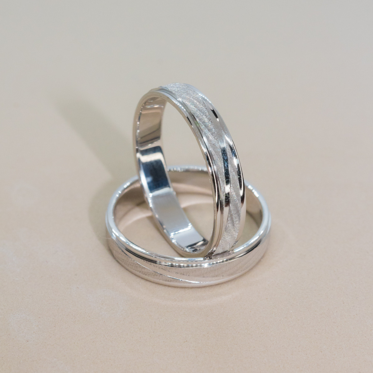 Alianza facetada 4 mm (4-AR329)